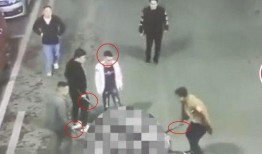 白衣男子爆料视频大全,揭秘背后惊人真相