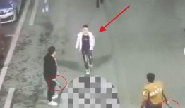 白衣男子爆料视频大全,揭秘背后惊人真相